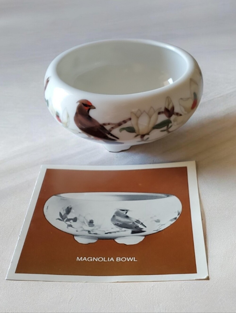 Vtg. Magnolia Mini Bowl